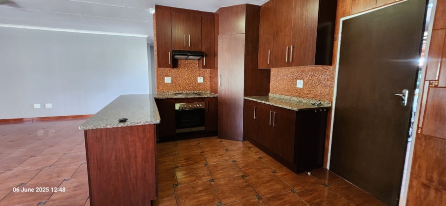 4 Bedroom Property for Sale in Waterkloof East North West